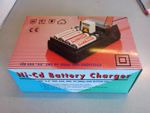 Carica batterie Ni-Cd per stilo ministilo 9v e batterie a pastiglia