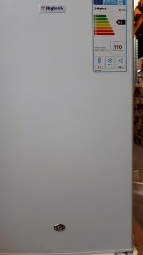 Mini Frigorifero Classe A+ FRIGOBAR Frigo 91 Litri con ghiacciaia 10 Litri e chiave