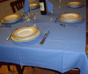 Tovaglia Cotone Azzurra Tinta Unita: Rettangola, Rotonda, Quadrata 100% Cotone